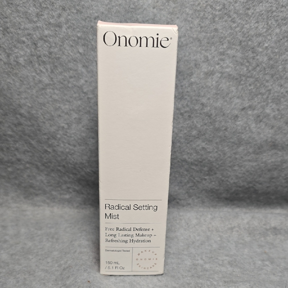 Onomie Radical Setting Mist